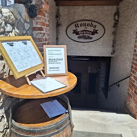 Bracera Bed & Breakfast 4*