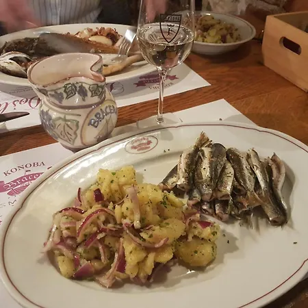 Bracera krevet i doručak 4*
