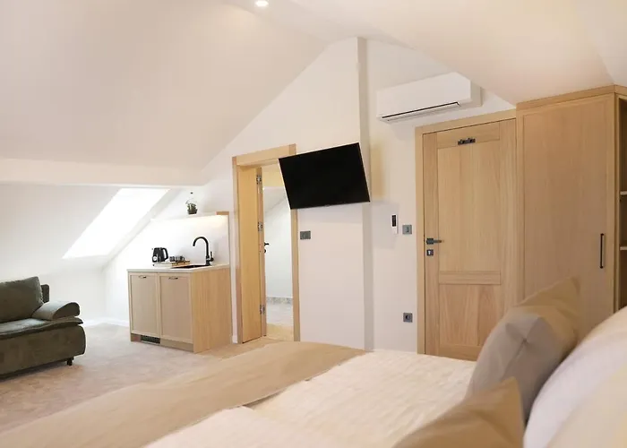 Bed & Breakfast Bracera 4*