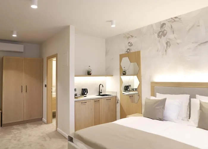 Bracera Bed & Breakfast 4*